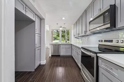 1906 River Falls Drive, Houston, TX 77339 - Photo 16
