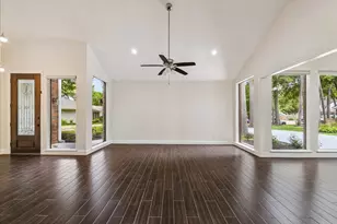 1906 River Falls Dr, Houston, TX 77339 - Photo 10