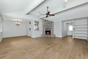 1534 Vickery Dr, Sugar Land, TX 77498 - Photo 4