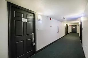 1025 Swanson St, Houston, TX 77030 - Photo 8