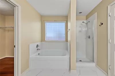 13107 Dawn Hollow Lane, Houston, TX 77072 - Photo 28