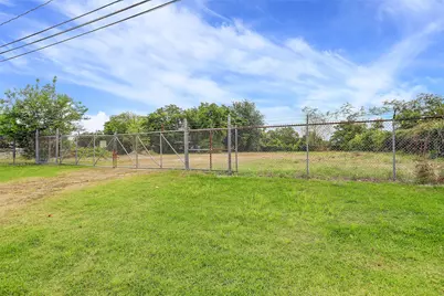 16534 Market Street, Channelview, TX 77530 - Photo 2
