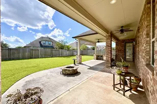 1515 Panorama View Ln, Pearland, TX 77089 - Photo 2