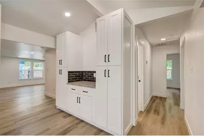 315 Cypress Street, Alvin, TX 77511 - Photo 10