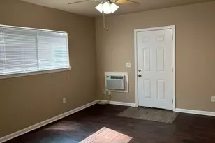 1225 W 25th St, Houston, TX 77008 - Photo 4