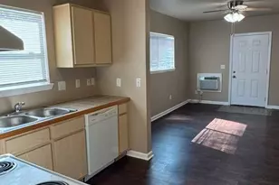 1225 W 25th St, Houston, TX 77008 - Photo 2
