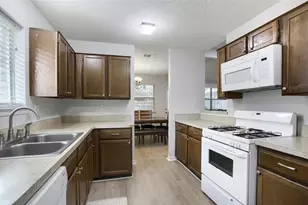 24127 Spring Day Ln, Spring, TX 77373 - Photo 4