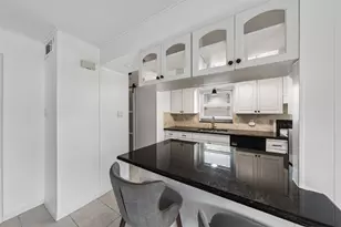 6401 Olympia Dr, Houston, TX 77057 - Photo 18