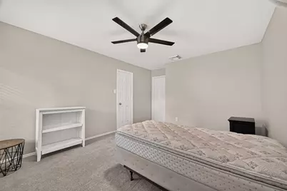 202 N Vesper Bend Circle, The Woodlands, TX 77382 - Photo 32