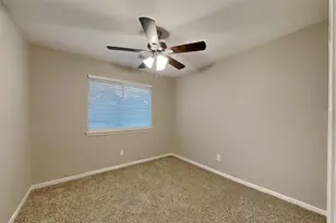 3701 Oak Crossing Dr, Pearland, TX 77581 - Photo 14