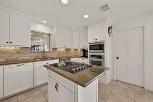 5026 Mockingbird Ln, Katy, TX 77493 - Photo 12