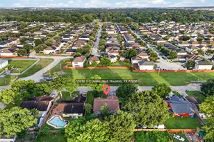 13310 T C Jester Blvd, Houston, TX 77038 - Photo 38