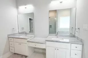 7904 N Main St, Houston, TX 77022 - Photo 6