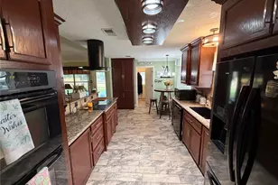 7109 Beechwood Dr, Angleton, TX 77515 - Photo 16