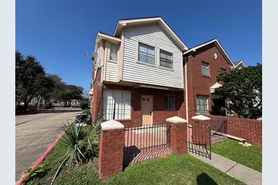 1103 Dulles #202, Stafford, TX 77477 - Photo 4