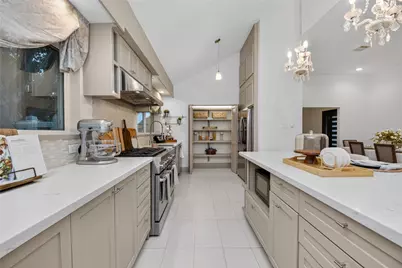 14603 Carolcrest Drive, Houston, TX 77079 - Photo 8