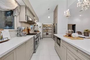 14603 Carolcrest Dr, Houston, TX 77079 - Photo 8