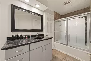 10615 White Fawn Dr, Houston, TX 77041 - Photo 12