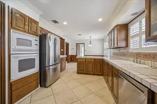 2719 Durban Dr, Houston, TX 77043 - Photo 4