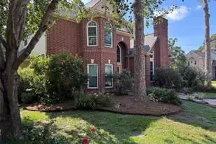 1302 Wickshire Ln, Houston, TX 77043 - Photo 1