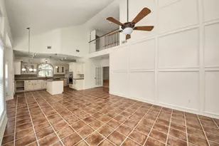 1302 Wickshire Ln, Houston, TX 77043 - Photo 30