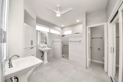 1302 Wickshire Lane, Houston, TX 77043 - Photo 14