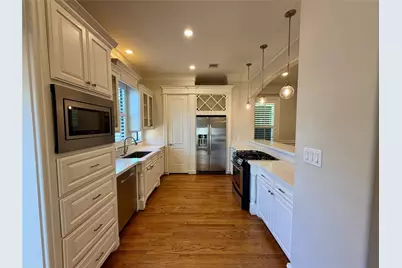 2710 Nicholson Street, Houston, TX 77008 - Photo 8