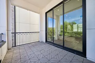 9663 Kings Cross Station, Houston, TX 77045 - Photo 10