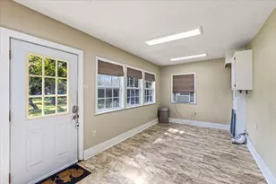 7911 Barry Ave, Hitchcock, TX 77563 - Photo 26