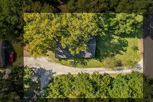 7911 Barry Ave, Hitchcock, TX 77563 - Photo 42