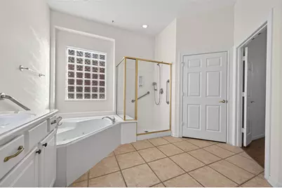 27 Sovereign Way, Conroe, TX 77384 - Photo 22