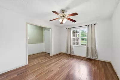 3210 Lancelot, Orange, TX 77630 - Photo 6