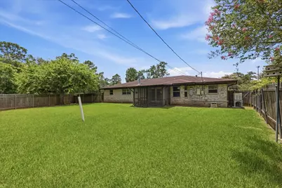 3210 Lancelot, Orange, TX 77630 - Photo 22
