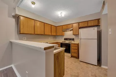 6345 Cattails Lane, Houston, TX 77035 - Photo 10