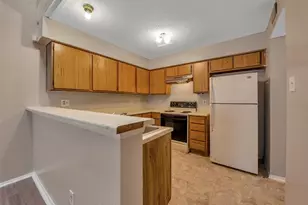 6345 Cattails Ln, Houston, TX 77035 - Photo 10