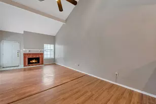 6345 Cattails Ln, Houston, TX 77035 - Photo 8