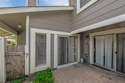 6345 Cattails Lane, Houston, TX 77035 - Photo 30