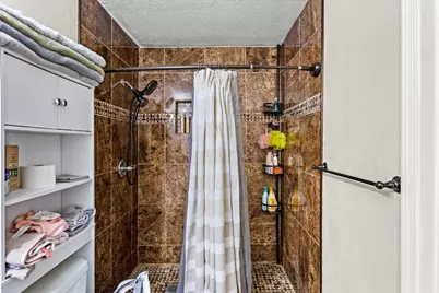 3201 Avenue F, Dickinson, TX 77539 - Photo 18