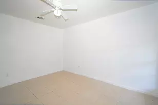 10930 W Bellfort Ave, Houston, TX 77099 - Photo 26