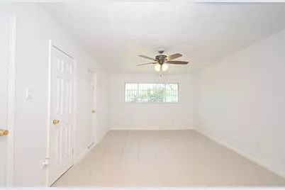 10930 W Bellfort Avenue, Houston, TX 77099 - Photo 18