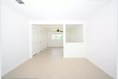 10930 W Bellfort Avenue, Houston, TX 77099 - Photo 22