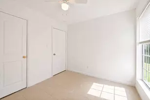 10930 W Bellfort Ave, Houston, TX 77099 - Photo 28