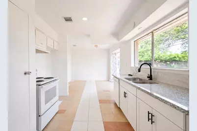 10930 W Bellfort Avenue, Houston, TX 77099 - Photo 10