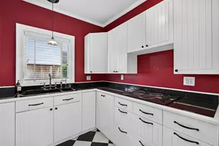 1005 E 27th St, Houston, TX 77009 - Photo 8