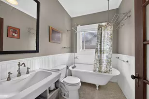 1005 E 27th St, Houston, TX 77009 - Photo 10