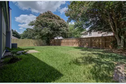 11810 Stone Bridge Drive, Houston, TX 77064 - Photo 26