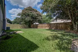 11810 Stone Bridge Dr, Houston, TX 77064 - Photo 26
