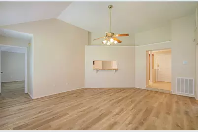 11810 Stone Bridge Drive, Houston, TX 77064 - Photo 6
