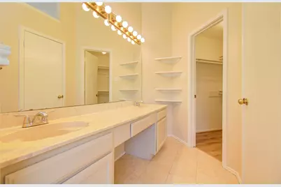 11810 Stone Bridge Drive, Houston, TX 77064 - Photo 18