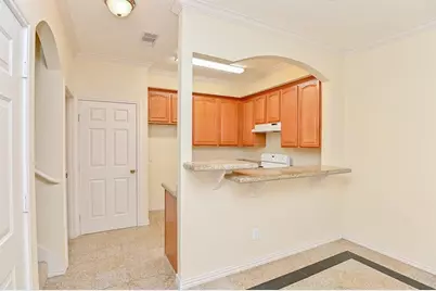 9400 Bellaire Boulevard #511, Houston, TX 77036 - Photo 6